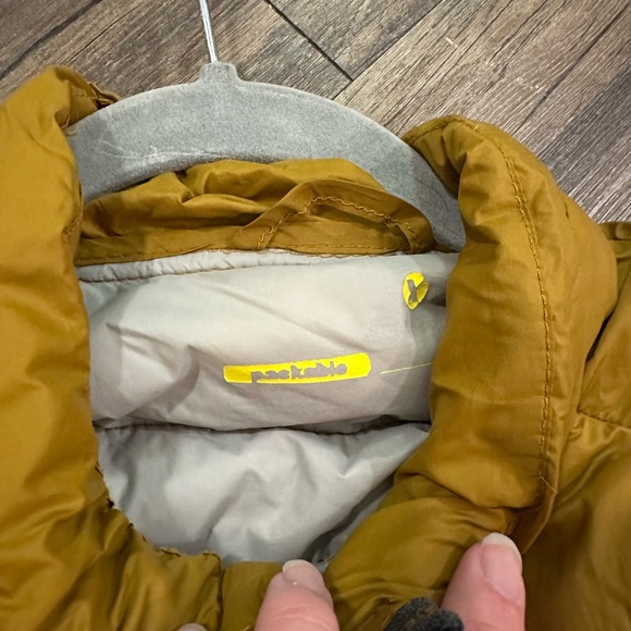 Men’s Large Mustard Yellow Puffer Jacket — see description - Picture 6 of 8